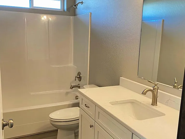 3879 N Abel Ln — Photo 5