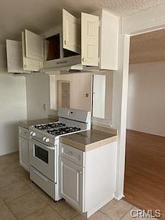 5th image of 20954 Parthenia St #20954