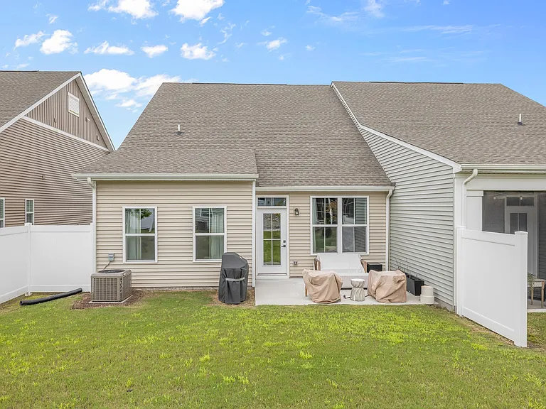 245 Riley Way — Photo 32