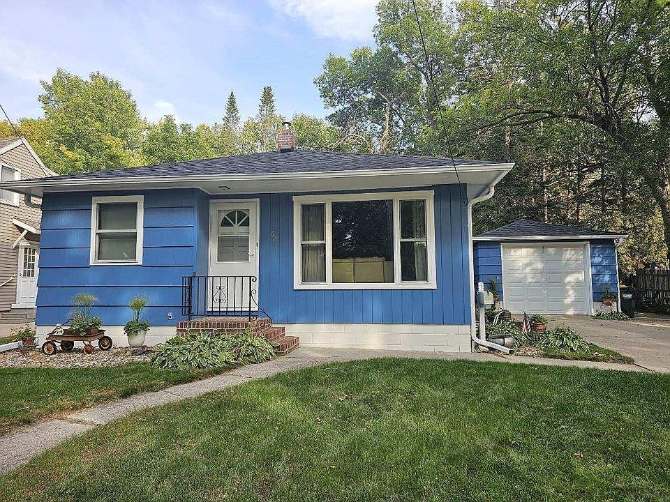 1st image of 621 SE Julii St