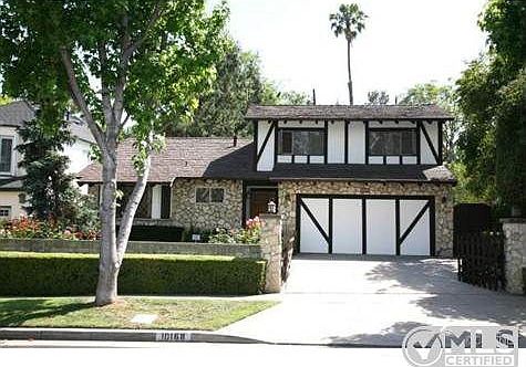 2nd image of 10168 Toluca Lake Ave