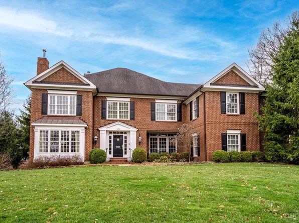 3705 Kroger Ave, Cincinnati, OH 45226