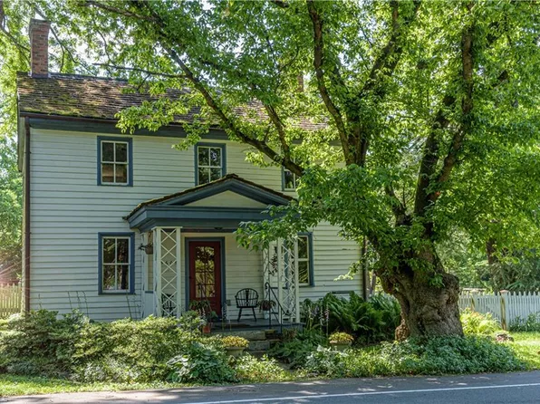 5605 Main St, Pfafftown, NC 27040