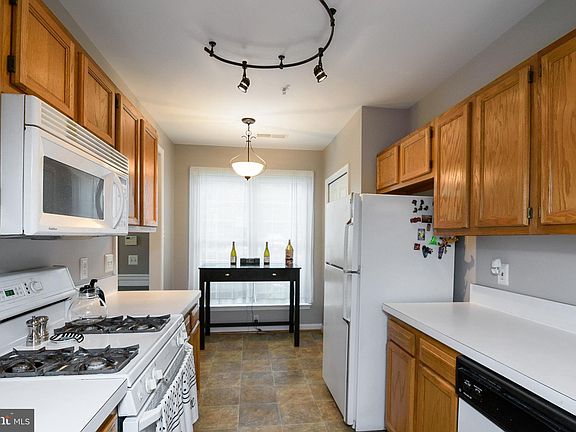 5th image of 8199 Halley Ct #8199