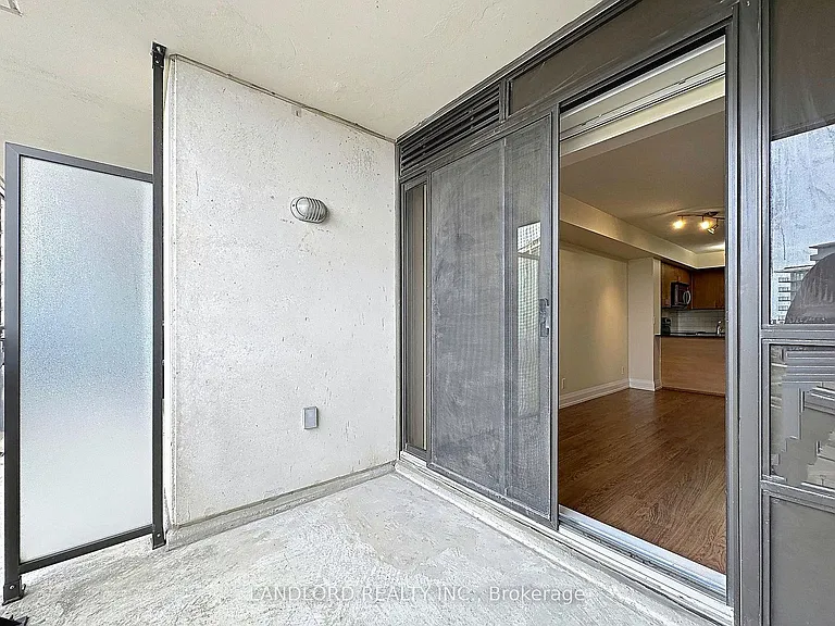 1070 Sheppard Ave W #801 — Photo 9
