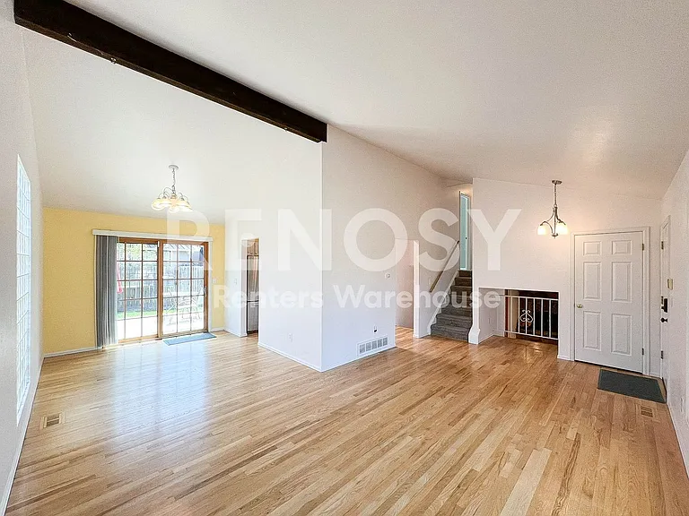 5452 Blackhawk Rd — Photo 6