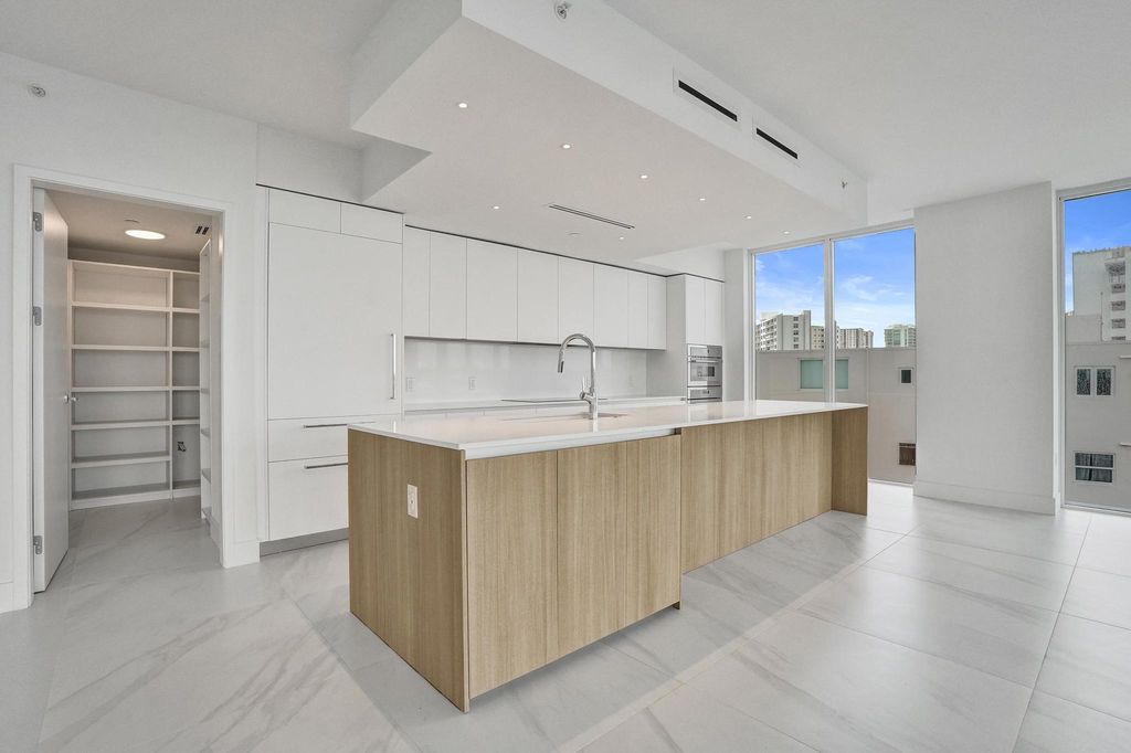 407 N Riverside Drive #401, photo 9