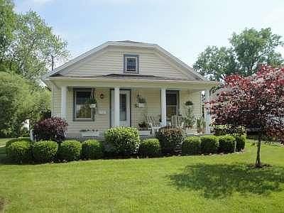 1st image of 526 Morse Ave