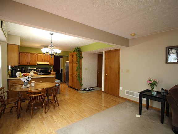 4th image of 5224 Skytrail Dr