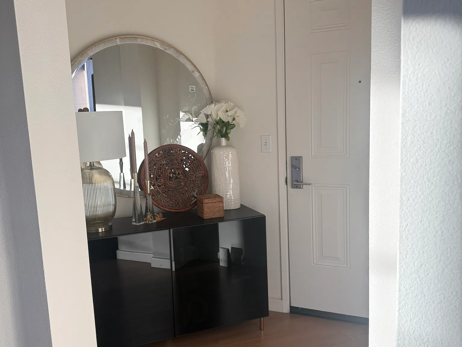2 bed, 896 sqft, $4,150 — Photo 3