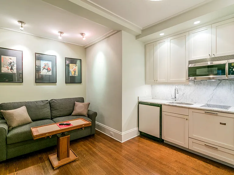 8 Garrison St #408 — Photo 4