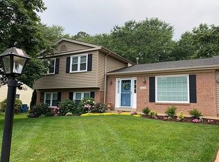 1814 Midlothian Ct, Vienna, VA 22182