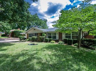 916 Express Dr, Belleville, IL