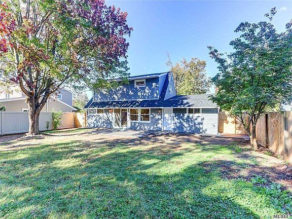 4th image of 147 Cypress Ln W