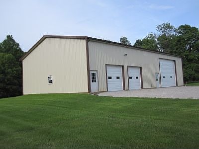 Pole barn