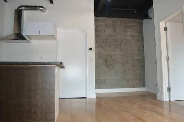 Rented by Dream Space Realty | media 14