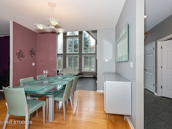 5th image of 439 Saint Andrews Ct