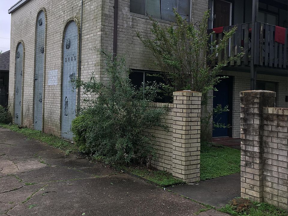 1st image of 2085 Long St APT 1