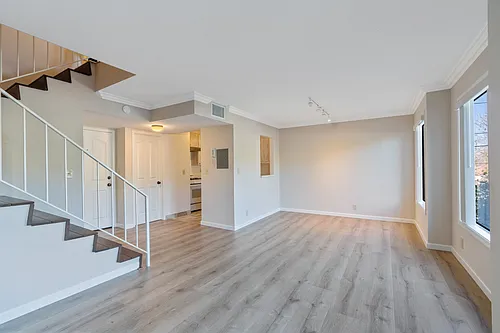 1243 Virginia Ave #9 Photo 1