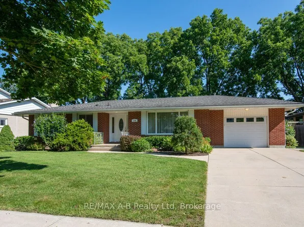 174 Neal Ave, Stratford, ON N5A 5A8
