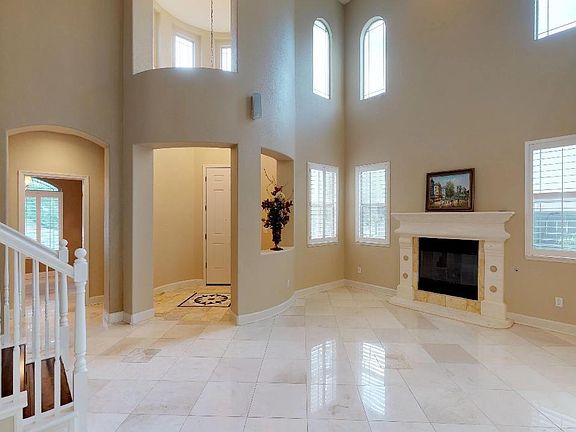4th image of 5192 Garlenda Dr