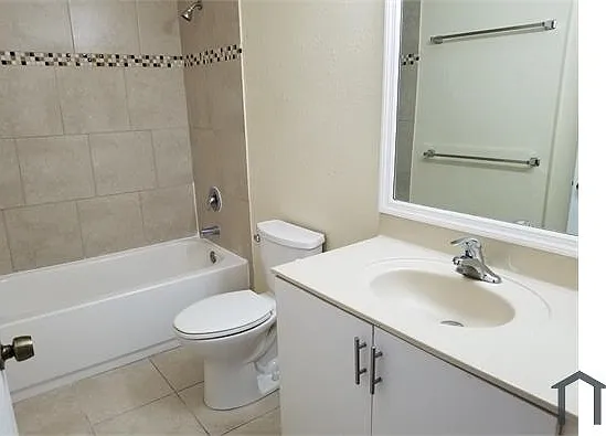 2903 SE 17th Ave #109 — Photo 10