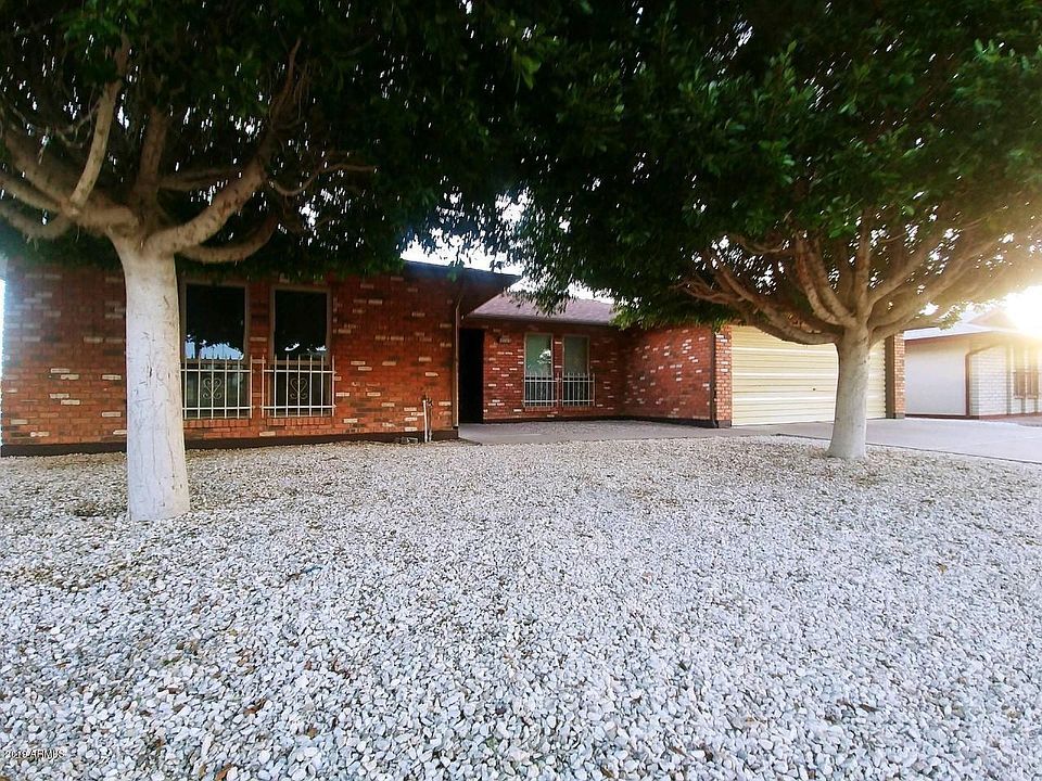 1st image of 4563 E Emelita Ave