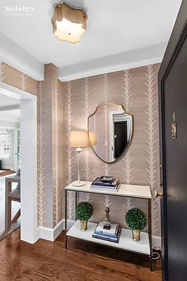 Sold by Sotheby's International Realty | media 17