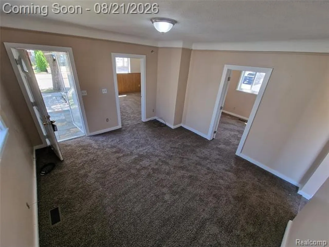 8035 Coolidge Ave — Photo 4