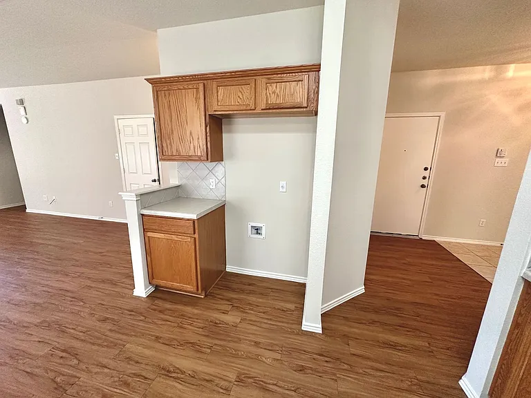 3710 Cap Rock Trl — Photo 6