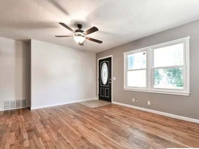 7509 Terry Dr — Photo 1
