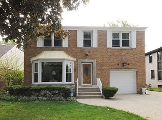 6738 N Lockwood Ave, Lincolnwood, IL