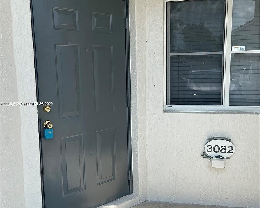 1st image of 3082 SE 15th Ave #3082