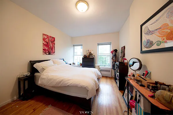 Rented by Town Residential | media 5