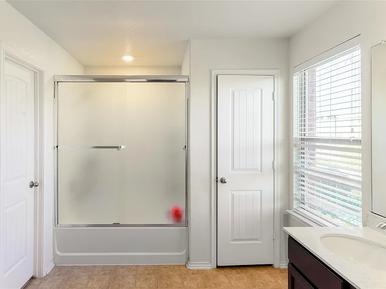606 Screech Owl Dr — Photo 10