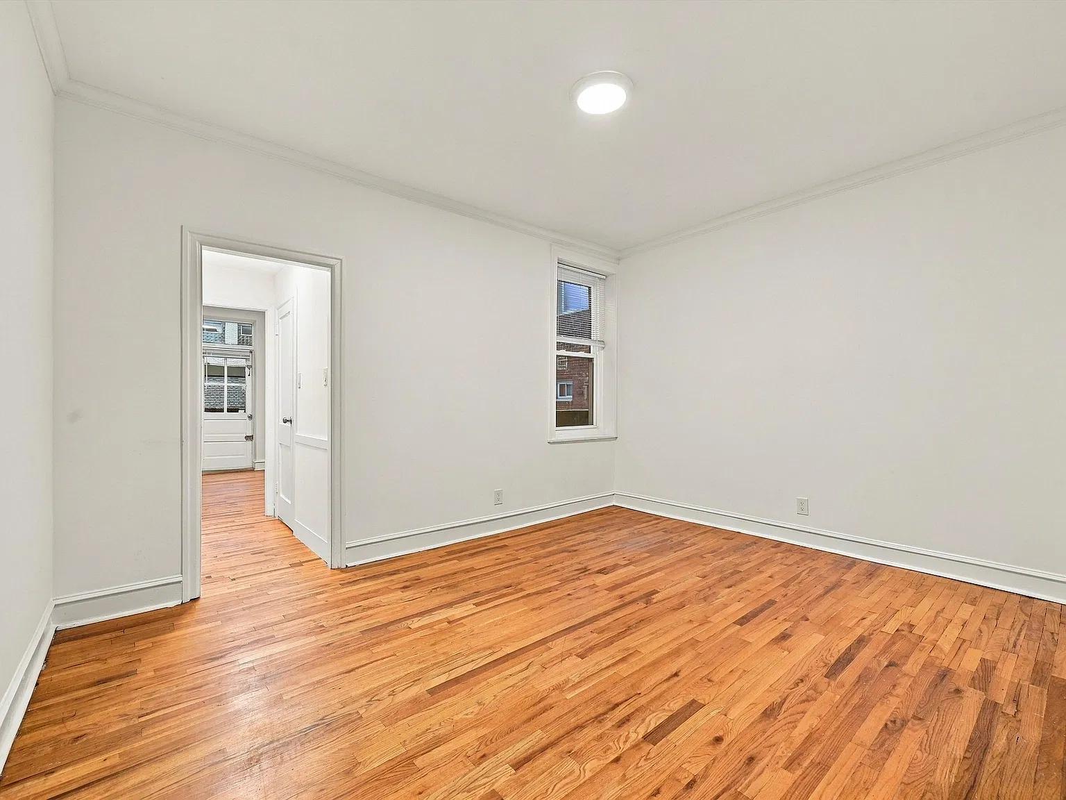 1 bed, $1,695 — Photo 2
