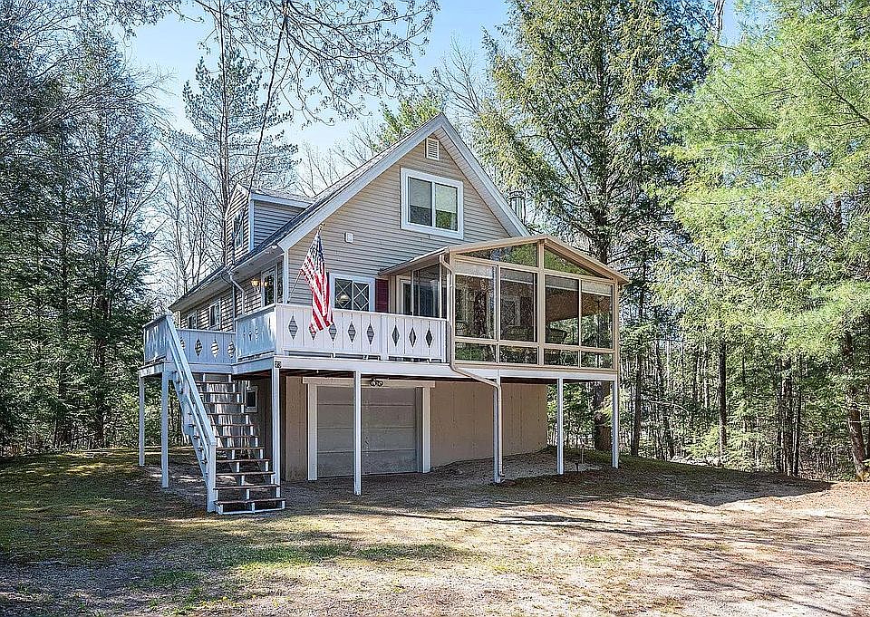 1st image of 23 Lilac Ln