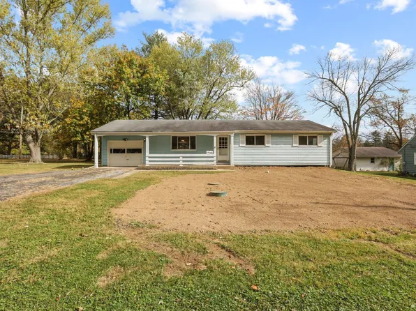 145 Village Edge Dr, Granville, OH 43023