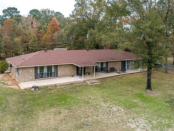 3rd image of 7847 W Lakeshore Dr