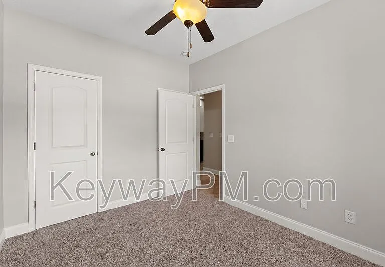 366 Bowen Fls — Photo 7