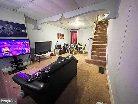 2nd image of 3031 Boudinot St