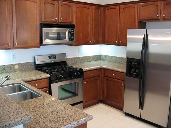4th image of 310 Sunset Way Unit 3