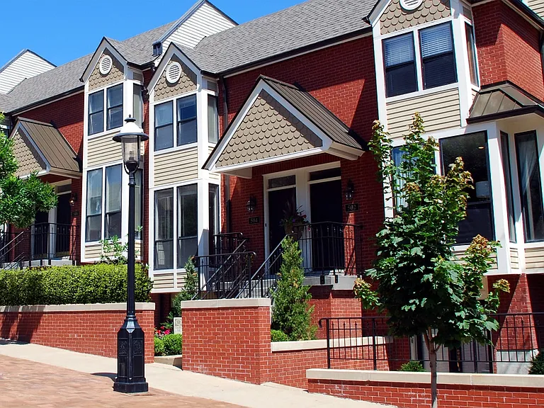Quality Hill Apartments — Photo 4