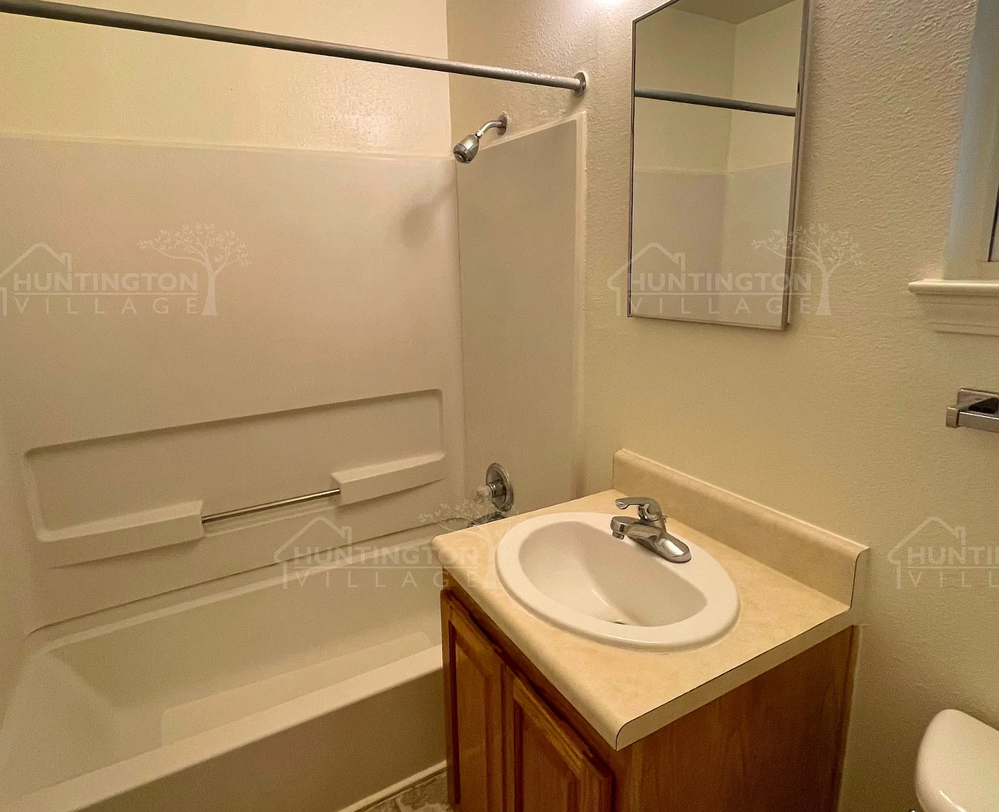 3 bed, 1.5 bath, 1080 sqft, $1,275 — Photo 4