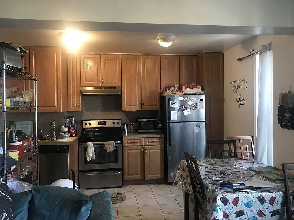 2nd image of 7200 Ridge Blvd #399