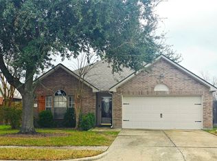 7703 Omaha Dr, Baytown, TX 77521