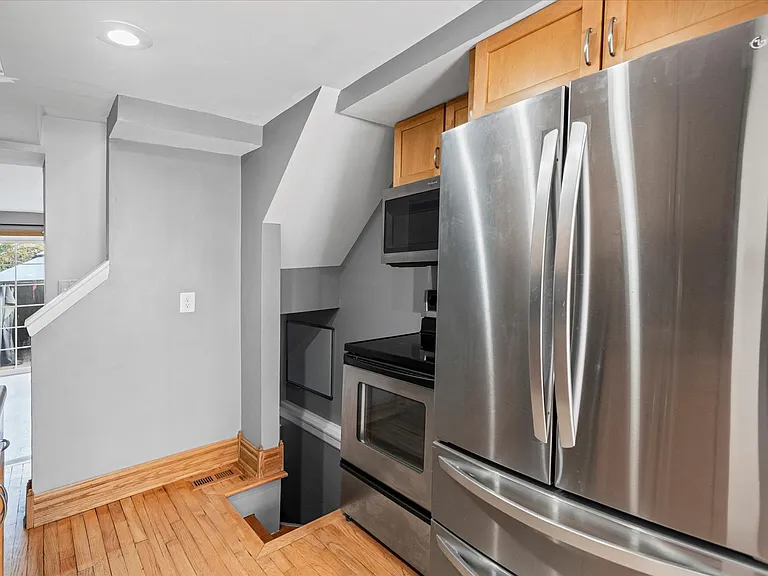 900 Harden Ct — Photo 13