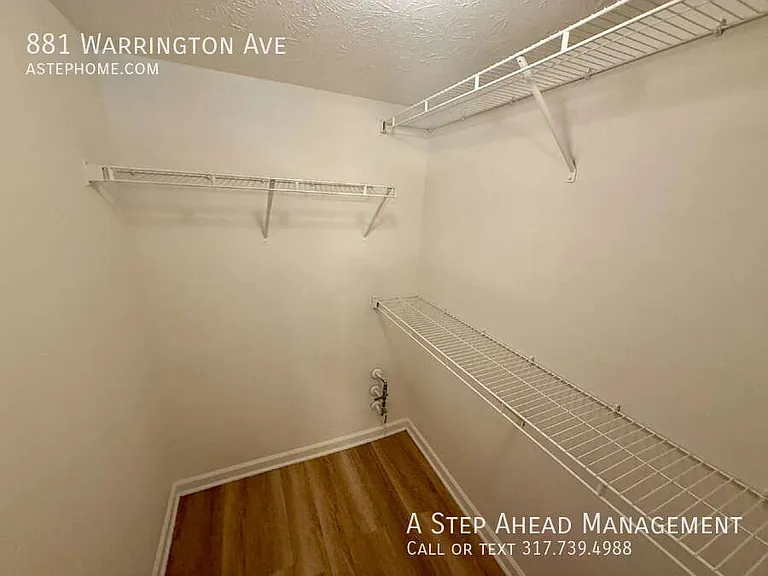 881 Warrington Ave — Photo 20