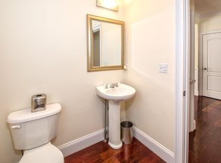 20 Pond St UNIT 1, Weymouth, MA 02190