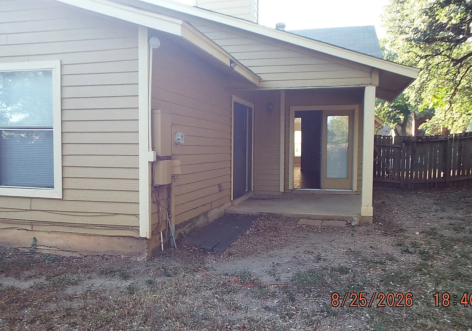 3 bed, 1795 sqft, $1,945 — Photo 2